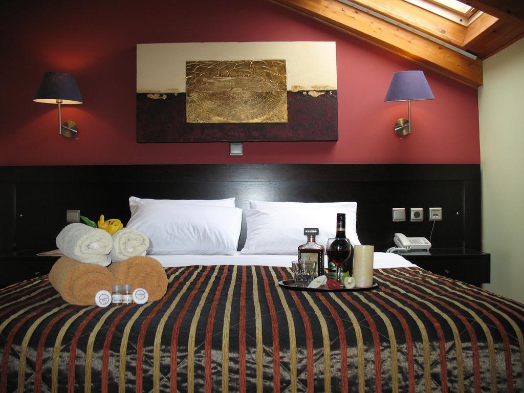 Hotel Prigipikon Suites And Sofites Loutra Ipatis Eksteriør bilde